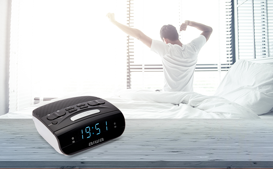 AIWA DUAL ALARM CLOCK WITH AM/FM PLL RADIO