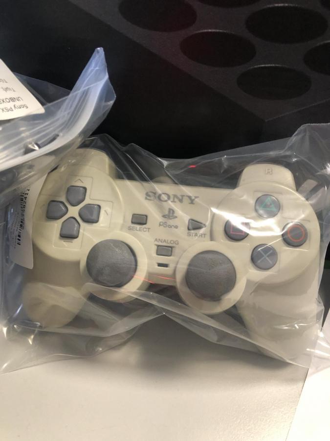 PSone Official Controller UNBOXED