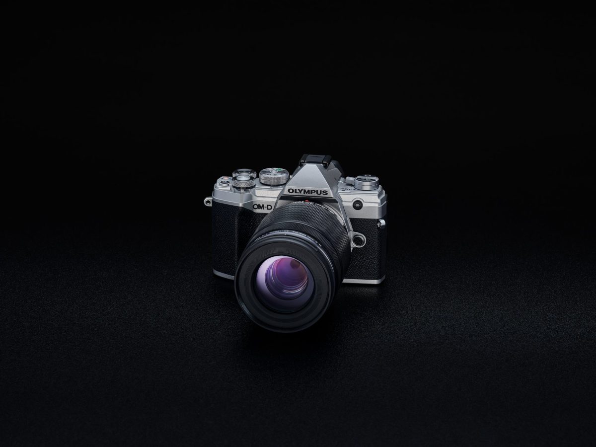 Olympus M.Zuiko Digital ED 40-150mm F4.0 PRO incl. Lens hood & Wrapping cloth