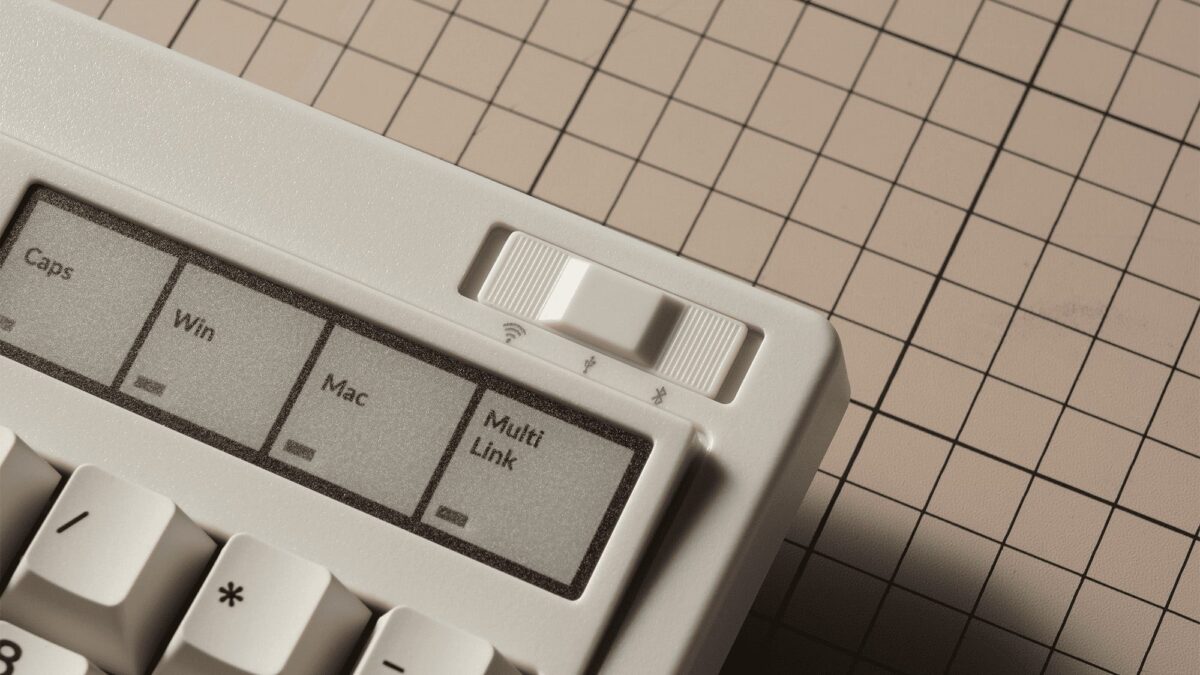 Keychron R6 (R6-M1) QMK Wireless Mechanical Keyboard Red Switch Hot-Swap RGB 100% US Retro