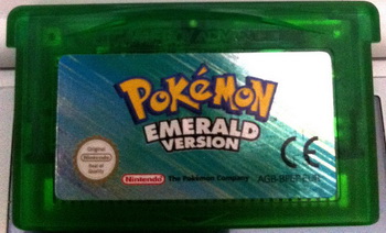Pokemon Emerald Version GameBoy Advance UNBOXED